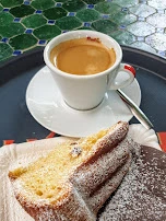 Kougelhopf Et Café Noir